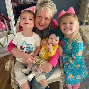 Meet your Posher, Donna lou